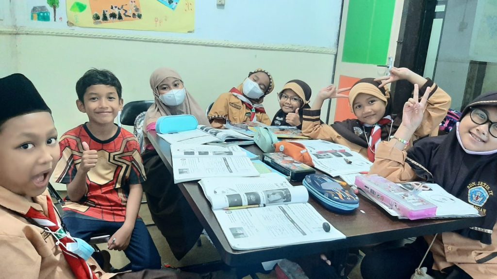 ENGLISH MASTERY - Gambar 5